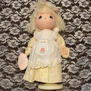 1989 Precious Moments Music Box Jessy